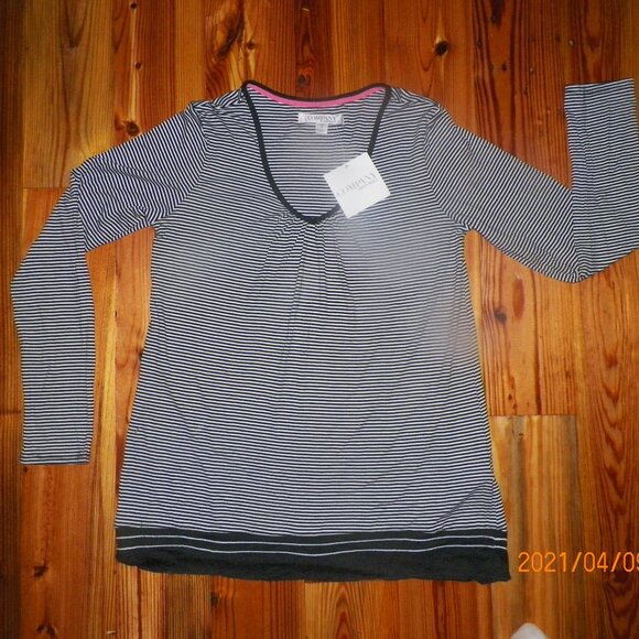 NWT ELLEN TRACY LADIES' PAJAMA SET SZ SML - Picture 1 of 3